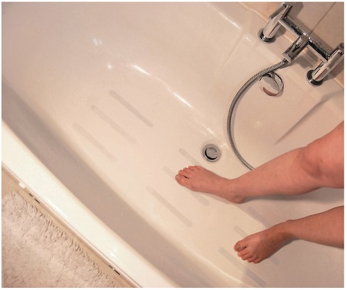 Bandes antidérapantes pour baignoires et douche Tenura Aqua Safe