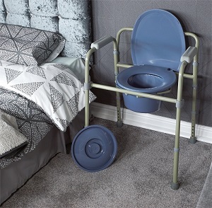 CHAISES DE TOILETTES PERCEES