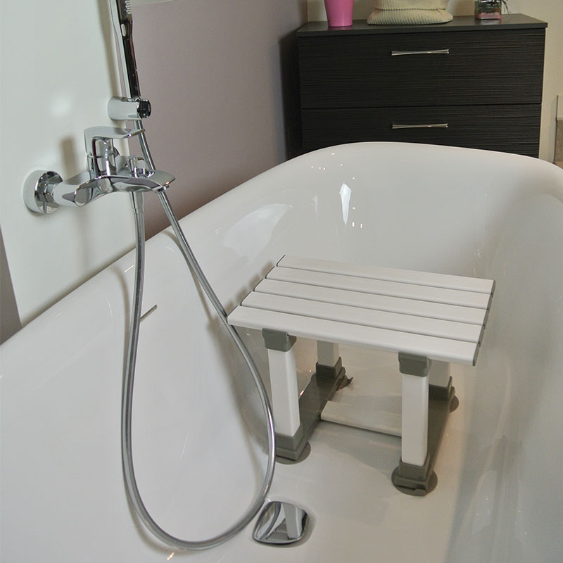siège de baignoire confort stabilité facilite hygiène personne mobilité réduite 