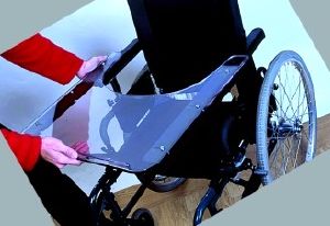 Tablette confort universelle pour fauteuil roulant (adulte)