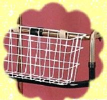 Pour aider au transport des objets avec un déambulateur