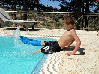 Protection de plâtre étanche Bloccs pour jambe entière enfant